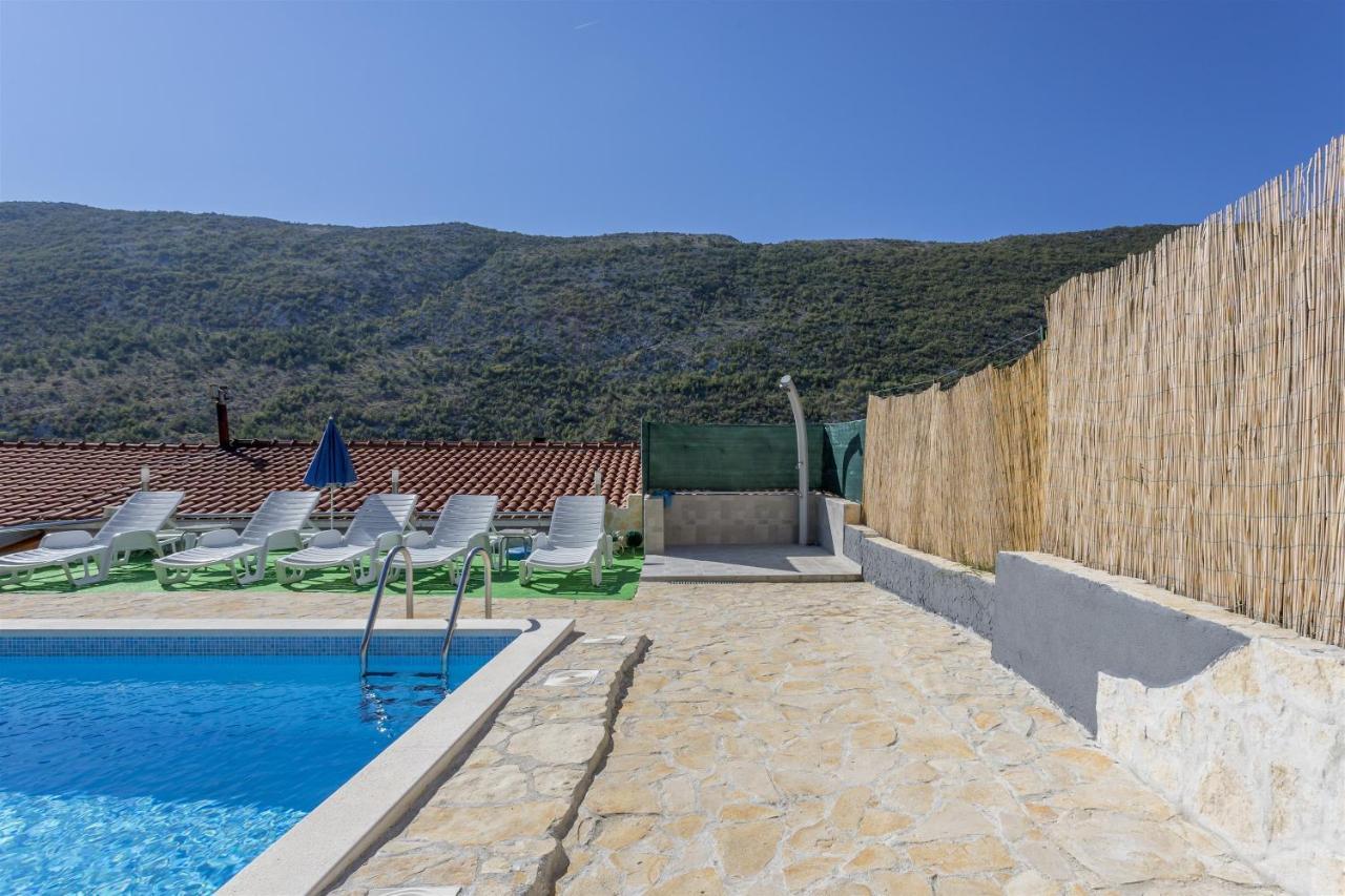 Holiday Home Dijamant Kučiće Exterior foto