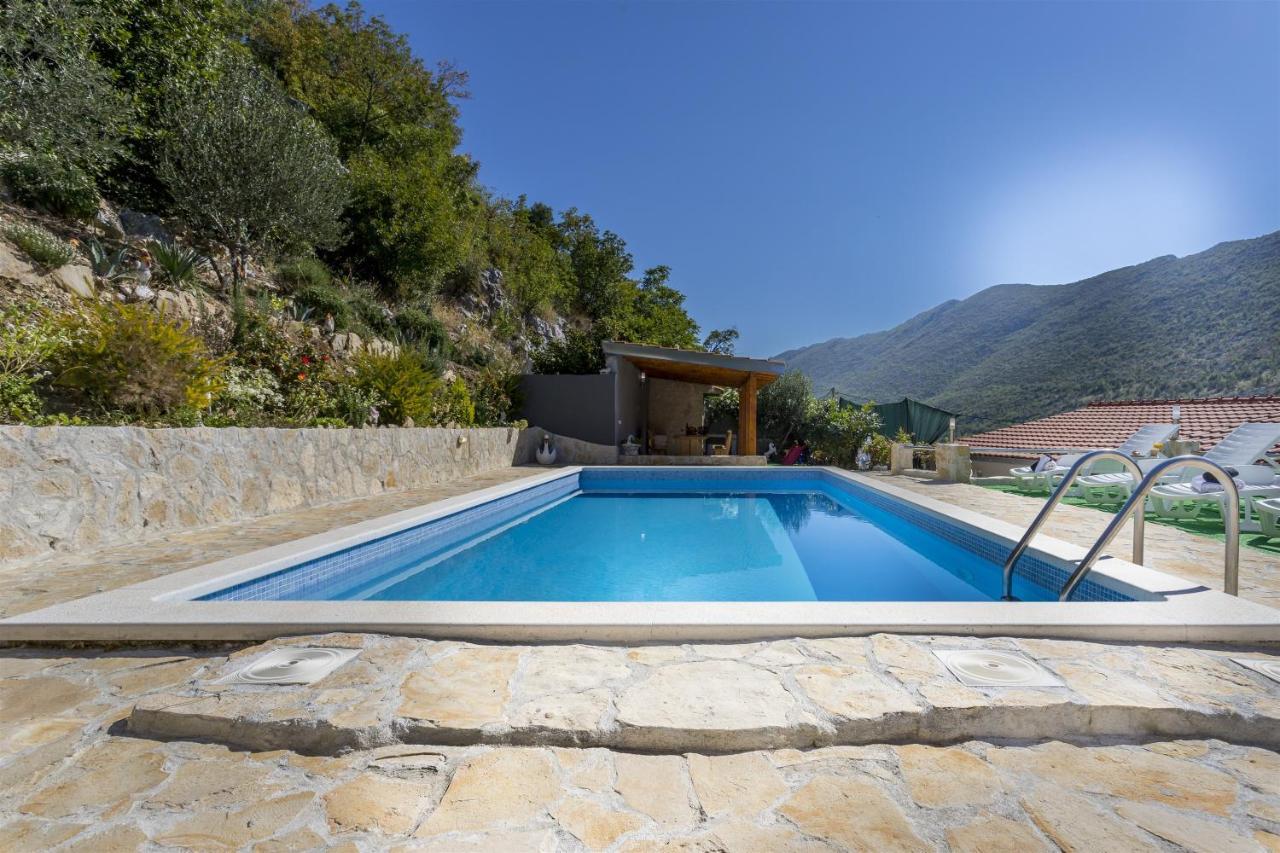 Holiday Home Dijamant Kučiće Exterior foto